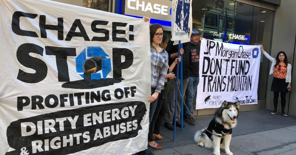 JPMorgan Chase is the world’s largest funder of fossil fuels. Without that money, the fossil fuel companies simply can’t afford to build their new mines, pipelines or fracking wells. (Photo: Antonia Juhasz/Twitter)