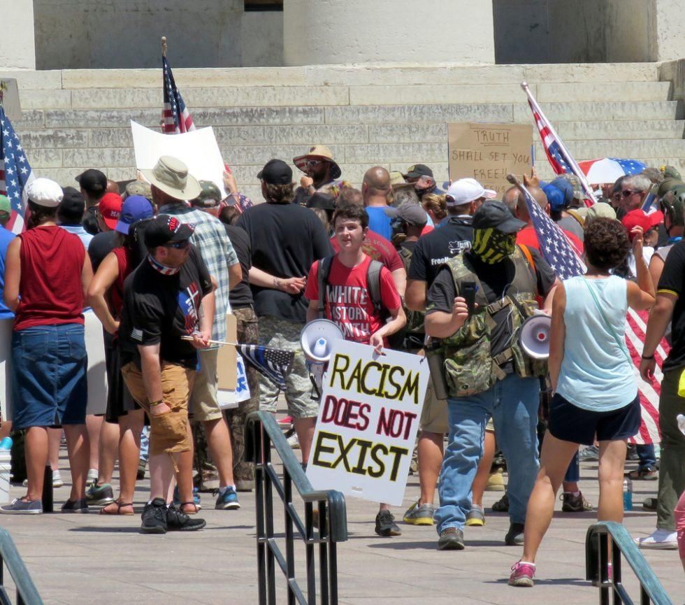 Anti-mask and assorted right-wing protestors outside the Ohio statehouse (Photo: Shutterstock)