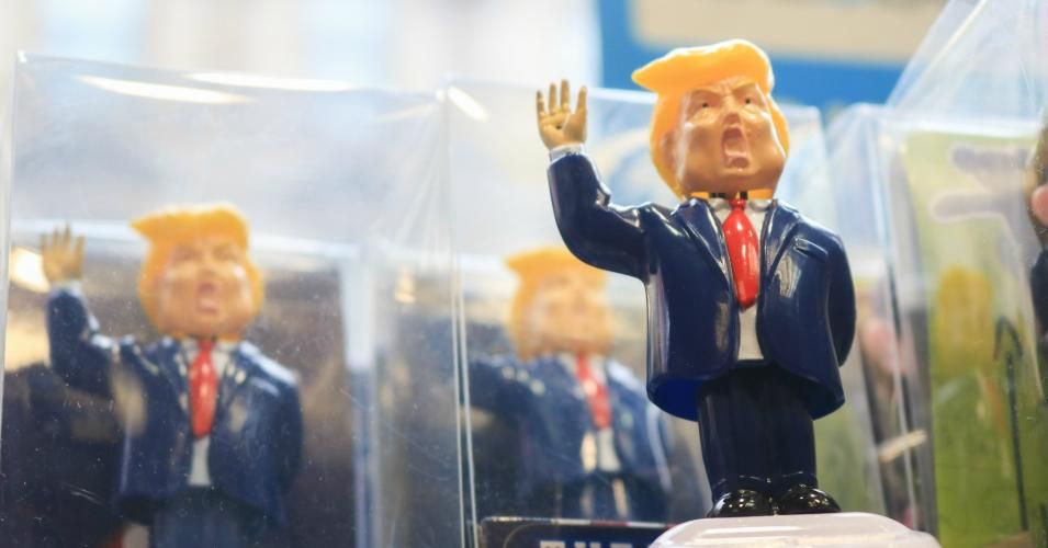 A Souvenir shop selling figurine dolls of US President Donald Trump seen on April 10, 2018 in London, England. PHOTOGRAPH BY Amer Ghazzal / Barcroft Images (Photo: Amer Ghazzal / Barcroft Images / Barcroft Media via Getty Images)