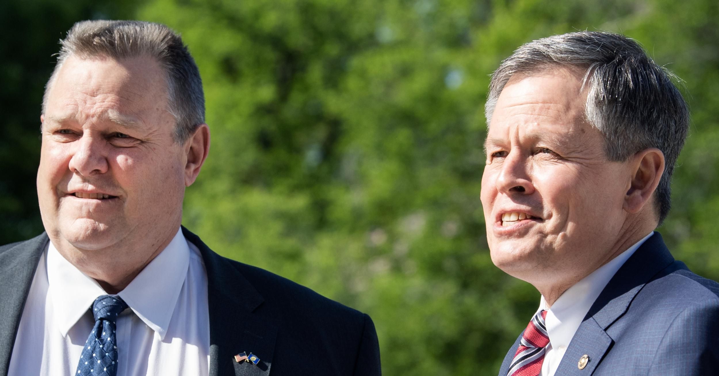 Sens. Jon Tester, D-Mont., left, and Steve Daines, R-Mont. (Photo: Tom Williams/CQ-Roll Call, Inc via Getty Images)