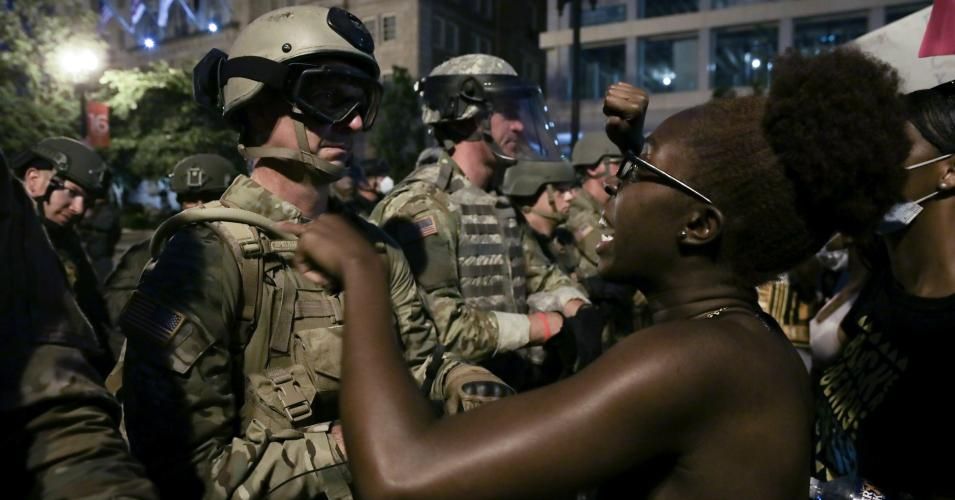 Demonstrators and police face off on the sixth consecutive day of protests over the death of George Floyd, an unarmed black man who died last week after being pinned down by a white police officer in Minneapolis on June 3, 2020 in Washington, DC, United States. (Photo by Yasin Ozturk/Anadolu Agency via Getty Images)