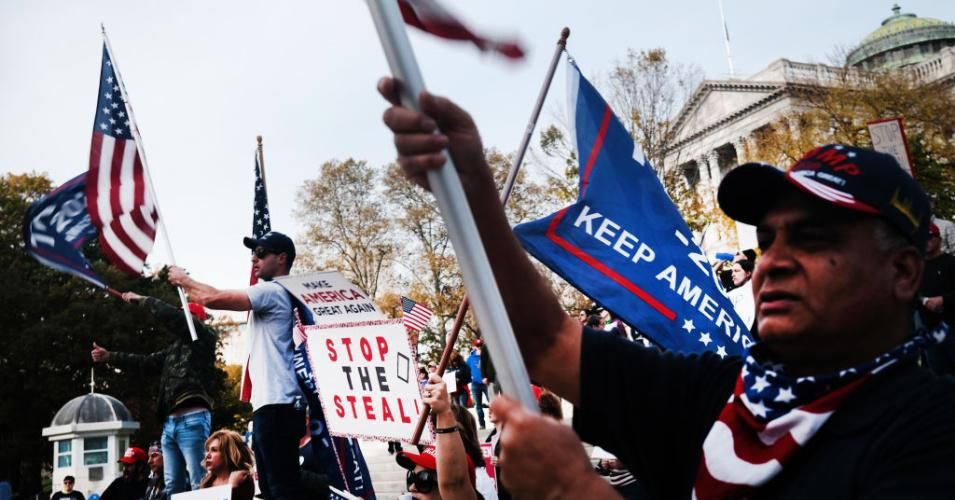 Trump supporters calling for stopping the vote count in Pennsylvania gather on the steps of the State Capital on November 05, 2020 in Harrisburg, Pennsylvania. (Photo: Spencer Platt/Getty Images)