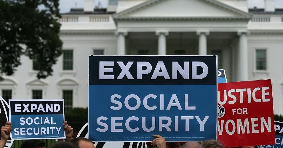 Protecting and expanding Social Security is extremely popular across the political spectrum. (Photo: Win McNamee/Getty Images)