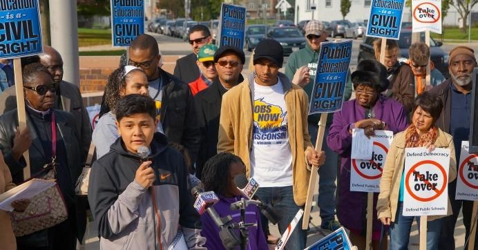 Public school supporters rally in Milwaukee in 2013. (Photo: Joe Brusky/flickr/cc)