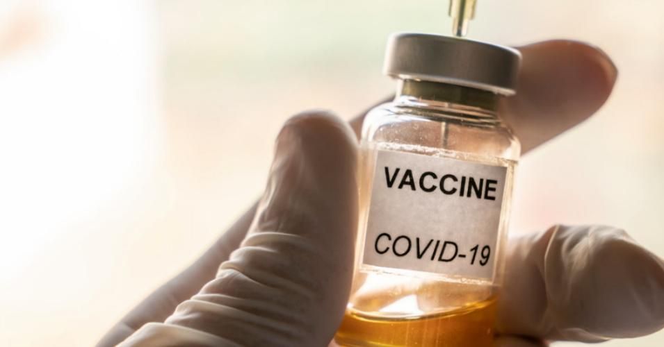 Vaccines developed in the public sector should be separated from the profit model and available to all to ensure prompt and equitable access. "Rather than competition between a limited number of firms," writes Lawson, "we need cooperation across the whole sector." (Photo: Javier Zayas Photography/iStock/via Getty Images)