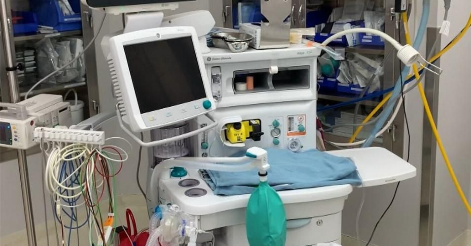 Key to keeping the death toll down for those with virulent infections is the availability of mechanical ventilators, machines that help people breathe when their lungs can't breathe on their own. (Image: Screengrab/CBC)