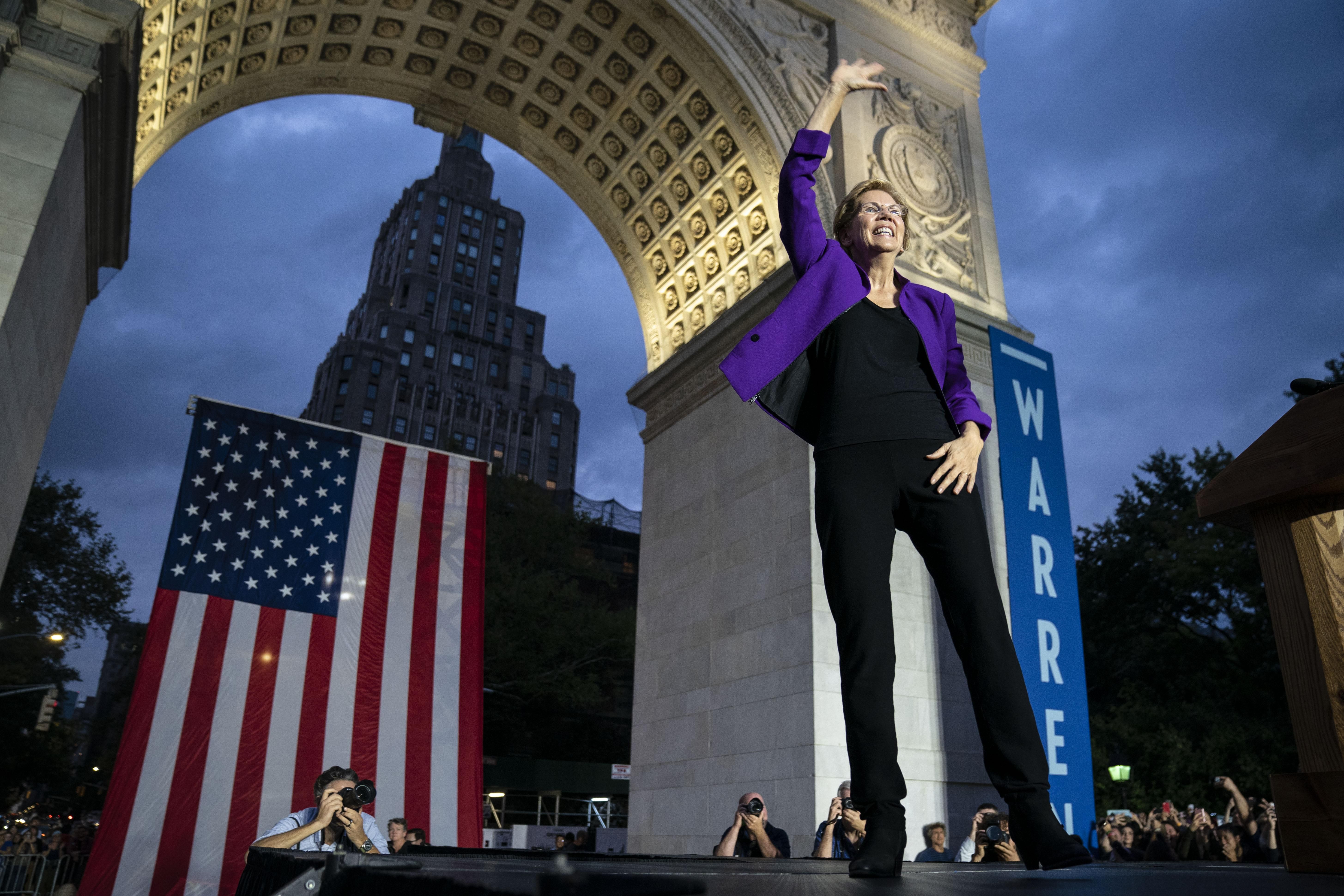 2020 Democratic presidential candidate Sen. Elizabeth Warren (D-MA) arrives for a rally in Washington Square Park on September 16, 2019 in New York City. (Photo by Drew Angerer/Getty Images)