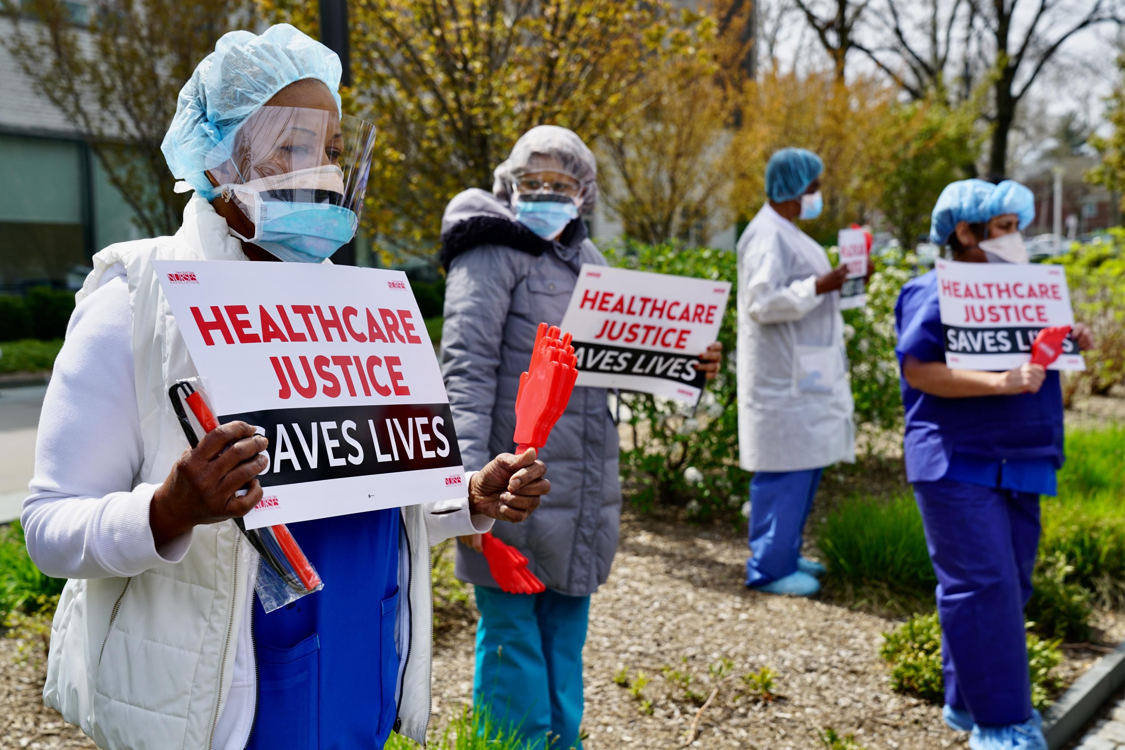 Nurses protest in New York