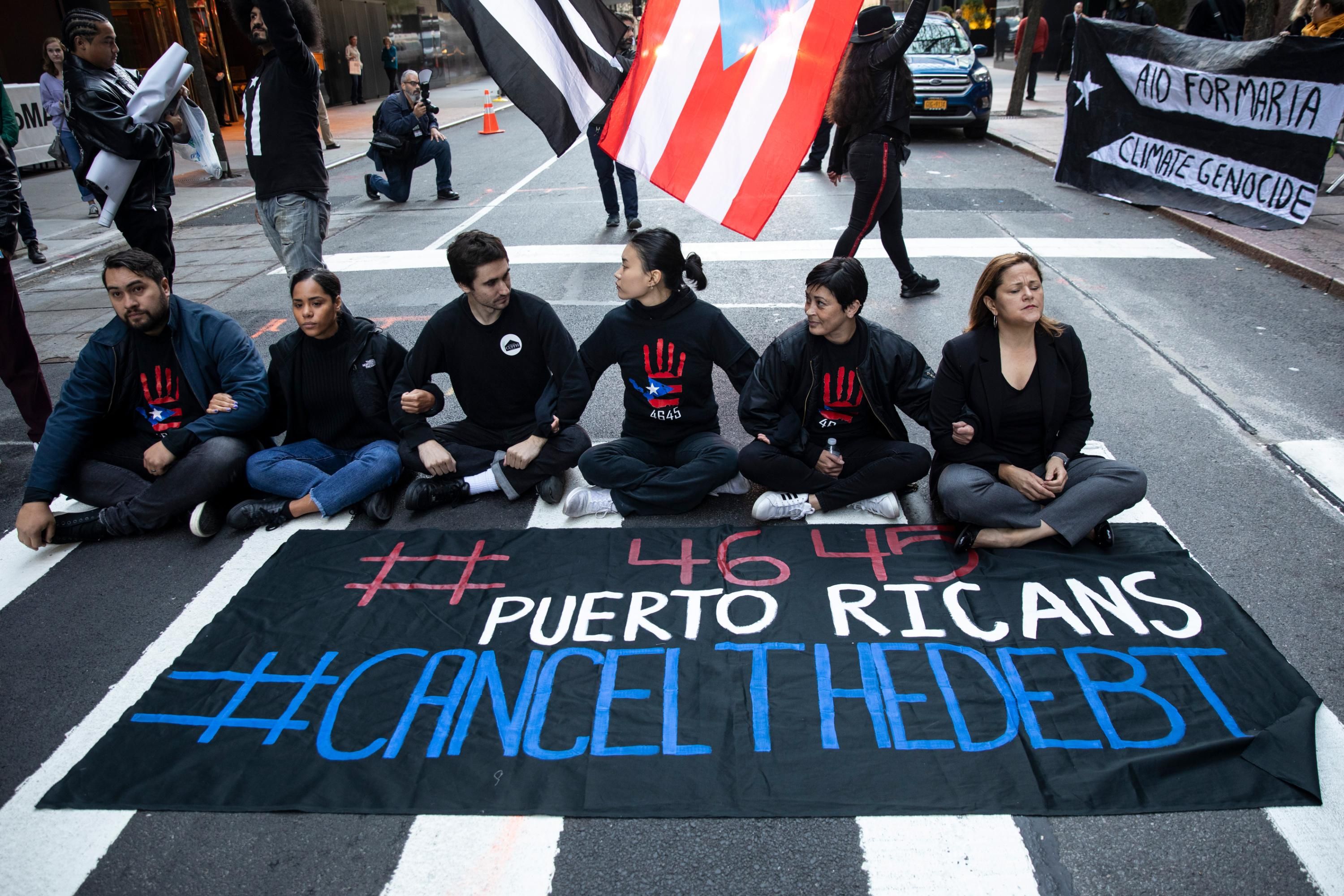 Puerto Ricans demand debt cancellation