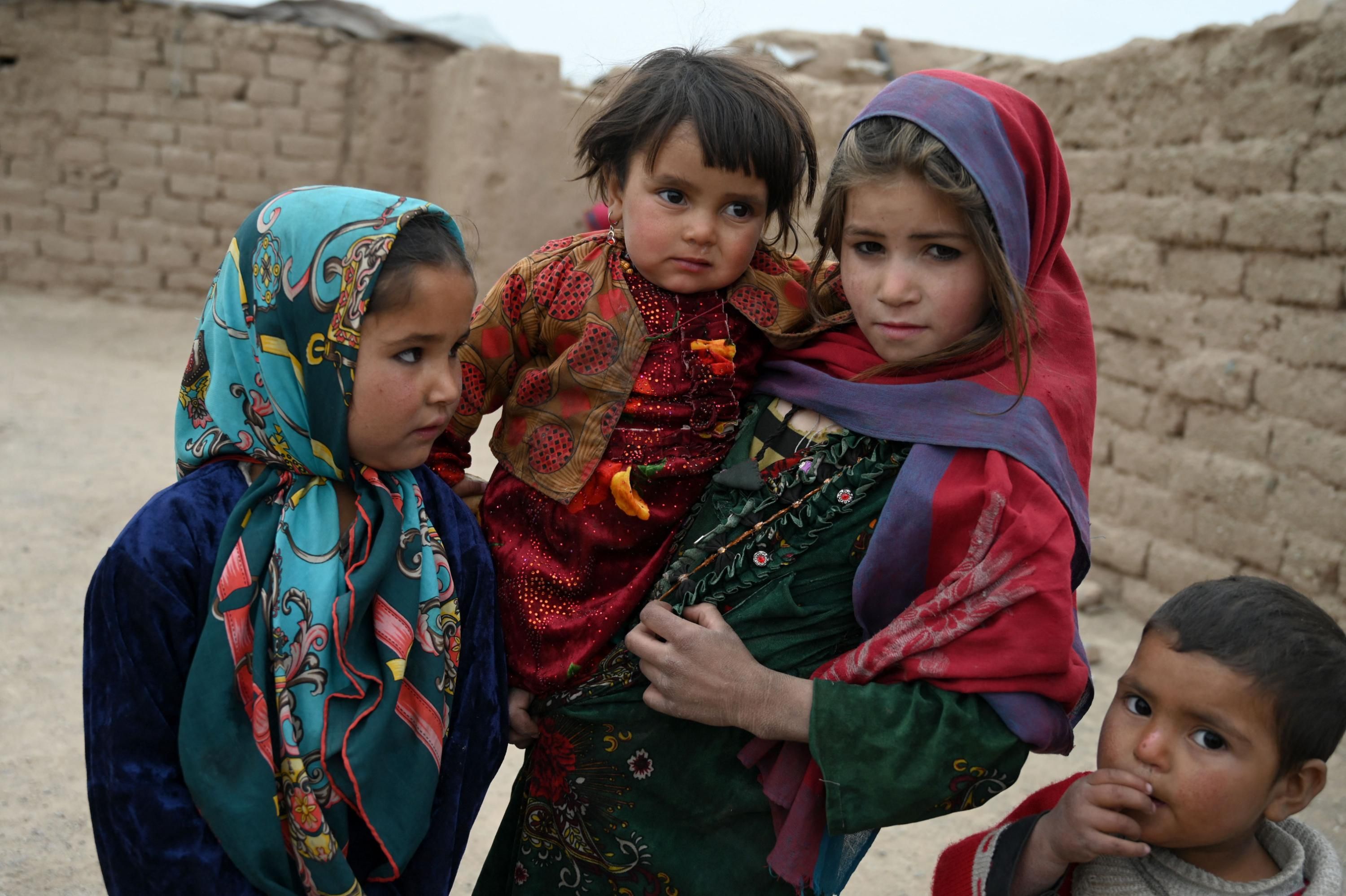 Internally-displaced Afghan children at their temporary homes