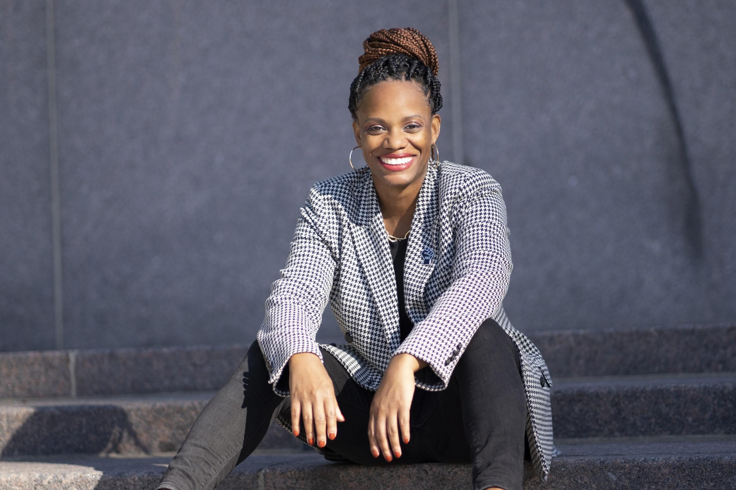 Progressive Summer Lee Nabs 25Point Lead Over Corporate Lawyer in US