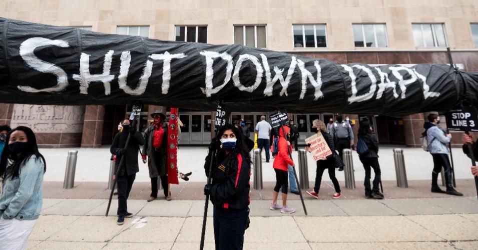 Despite Pledges On Tribal Relations And Climate Biden Declines To Shut Down Dakota Access Pipeline Common Dreams News
